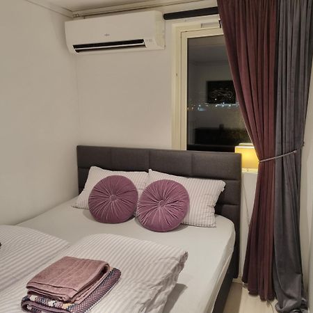 Apartment Near Center / Free P Олесунн Екстер'єр фото