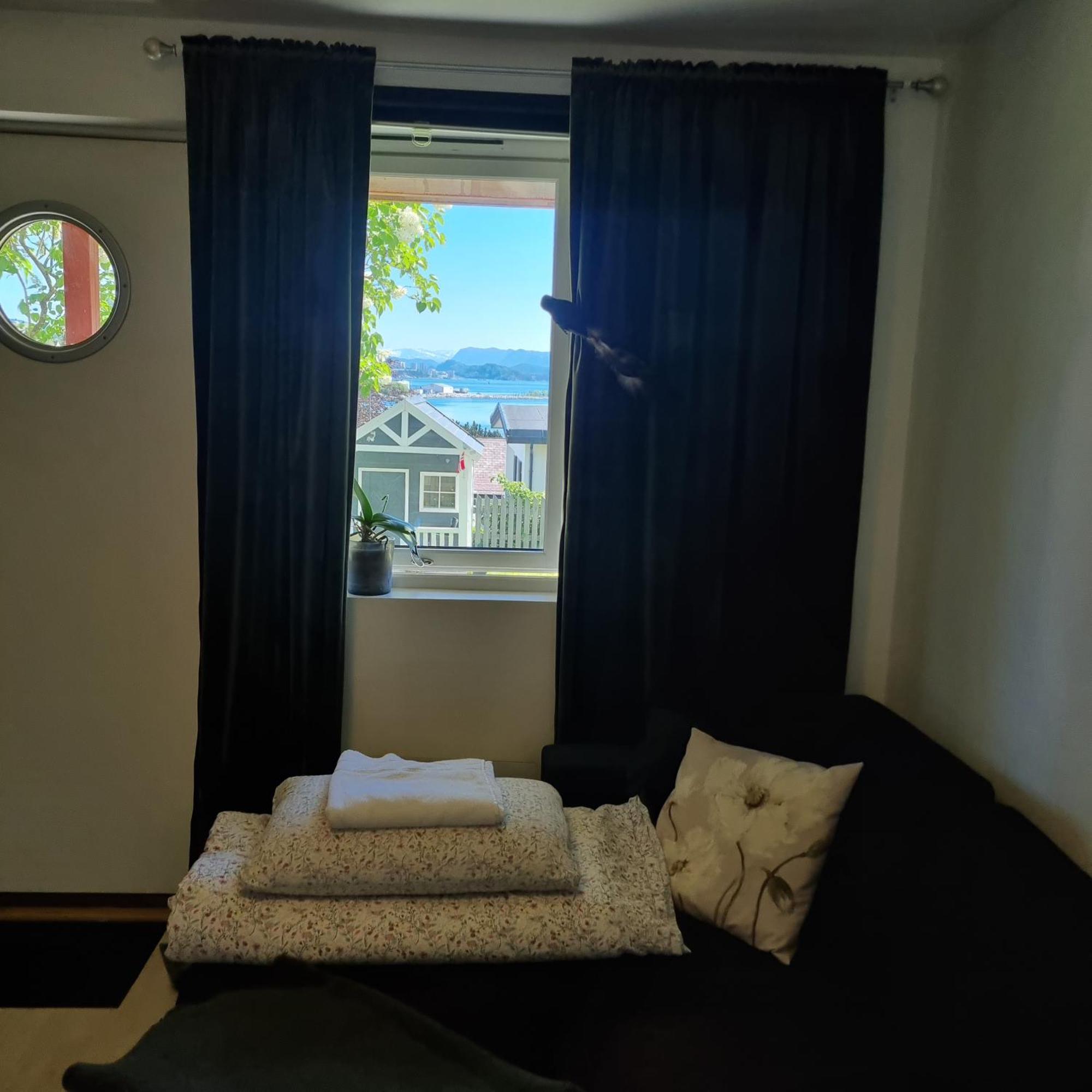 Apartment Near Center / Free P Олесунн Екстер'єр фото